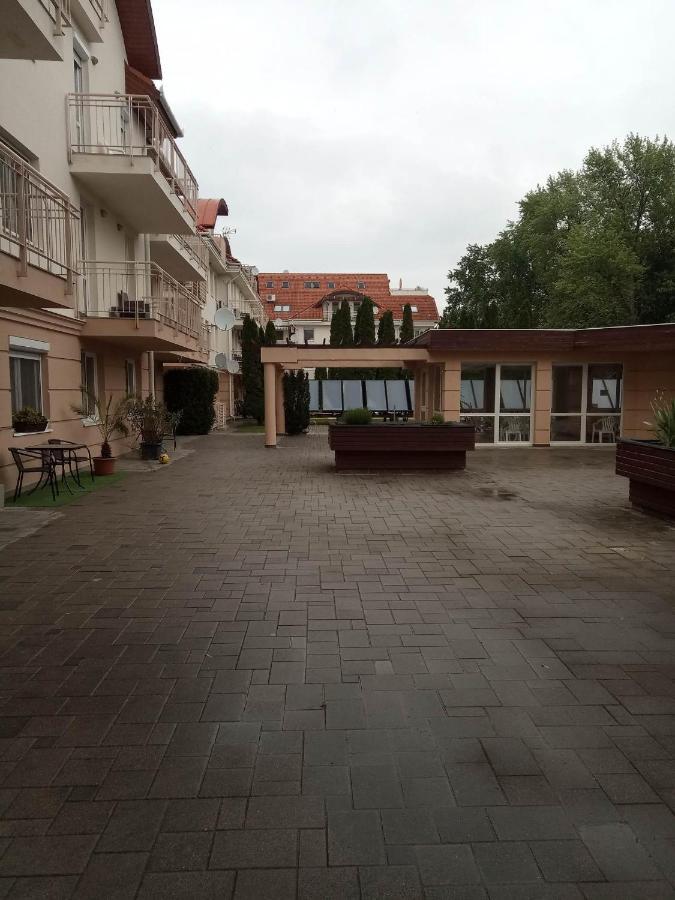 Hajdúszoboszló Oazis Wellness Apartman2 المظهر الخارجي الصورة