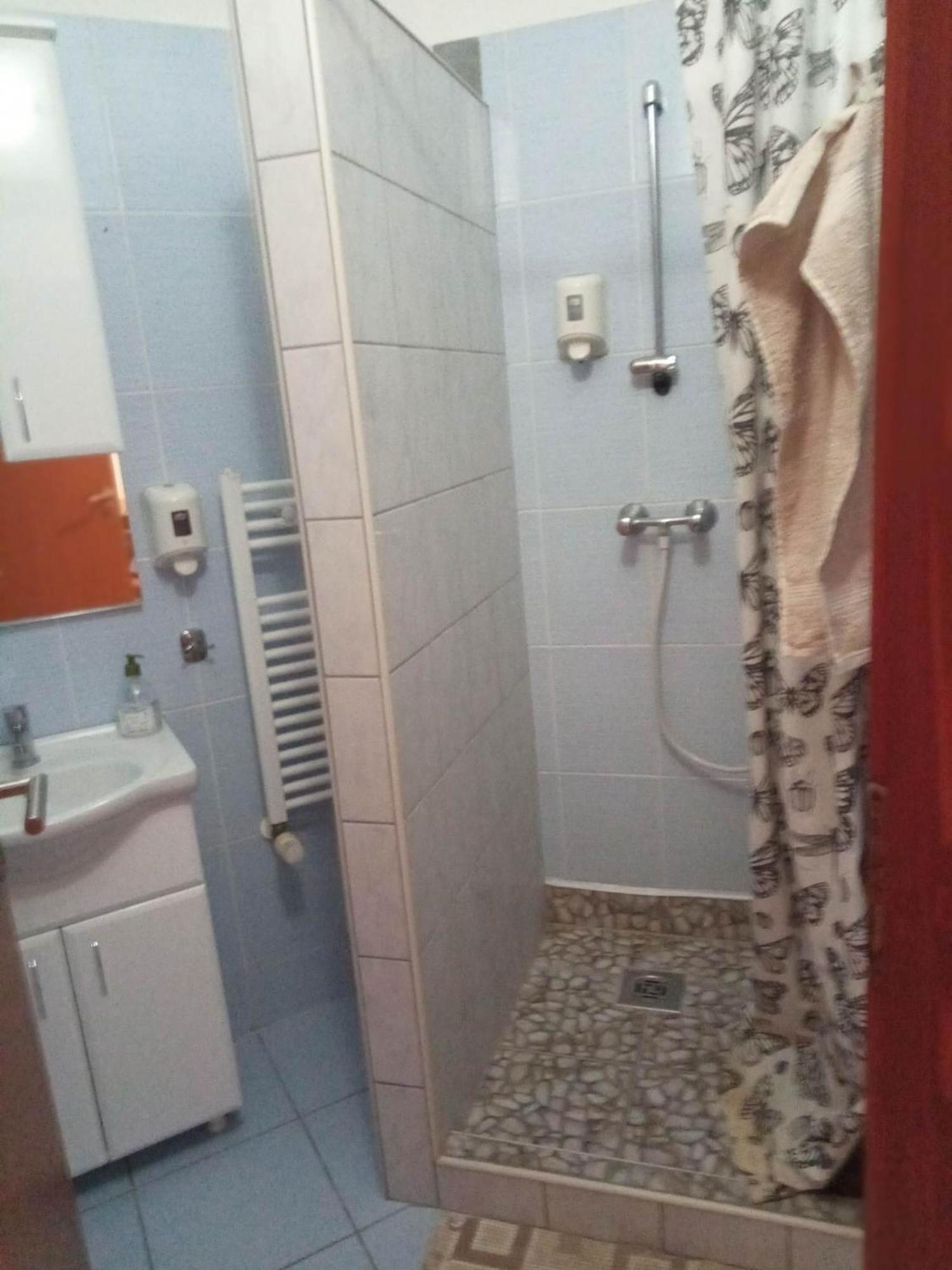 Hajdúszoboszló Oazis Wellness Apartman2 الغرفة الصورة