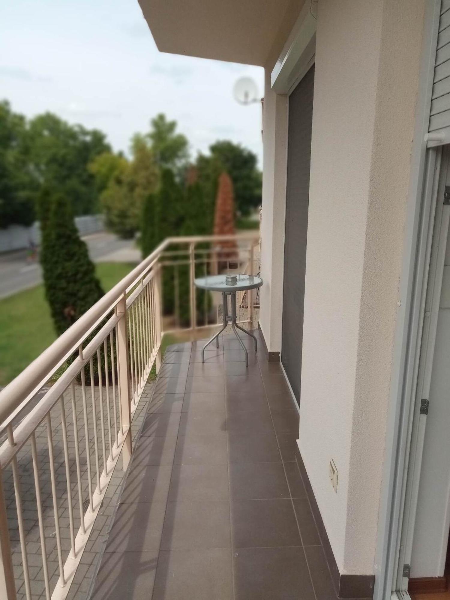 Hajdúszoboszló Oazis Wellness Apartman2 الغرفة الصورة