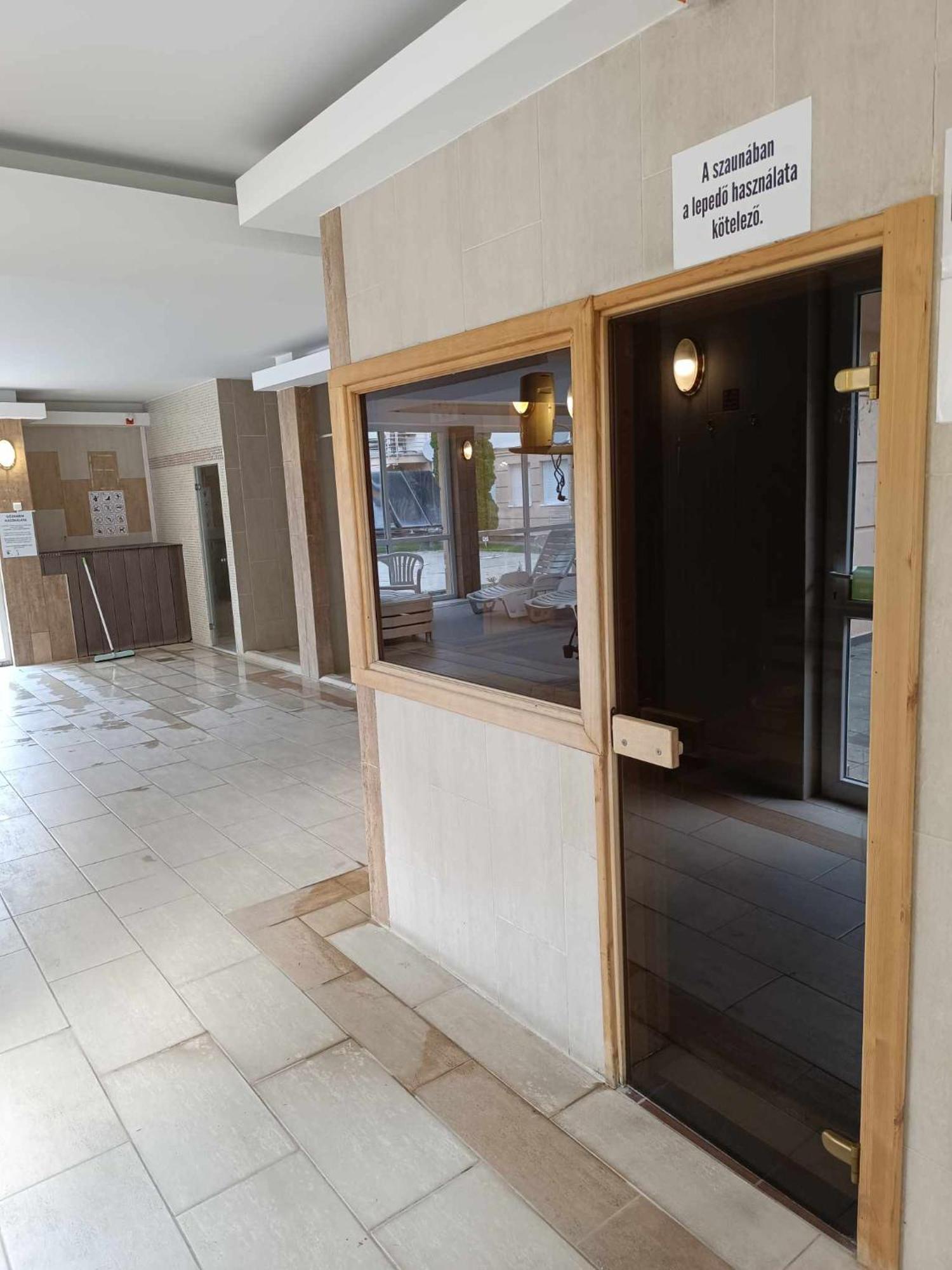 Hajdúszoboszló Oazis Wellness Apartman2 المظهر الخارجي الصورة