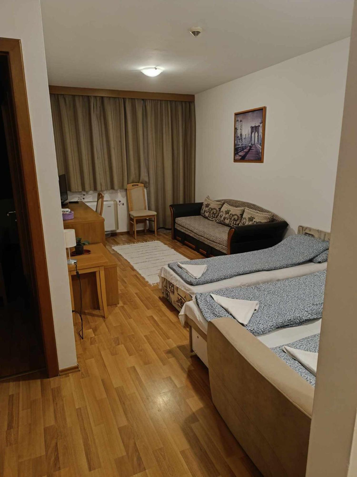 Hajdúszoboszló Oazis Wellness Apartman2 الغرفة الصورة
